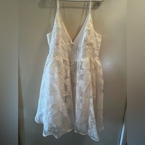 NWT Lulus white dress size XL